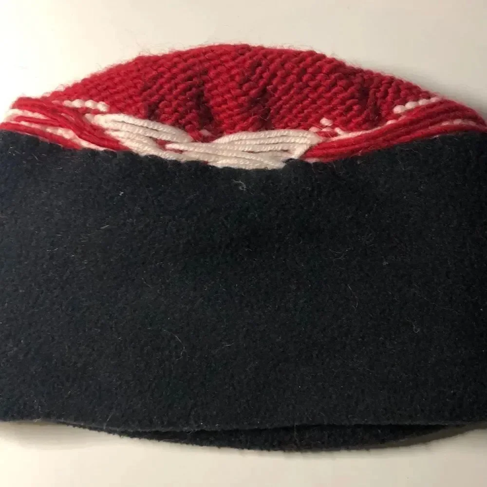 Like New!  Fleece Lined Knit Hat